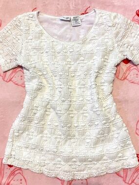 East 5th White Textured Lace Short Sleeve Top - Size M